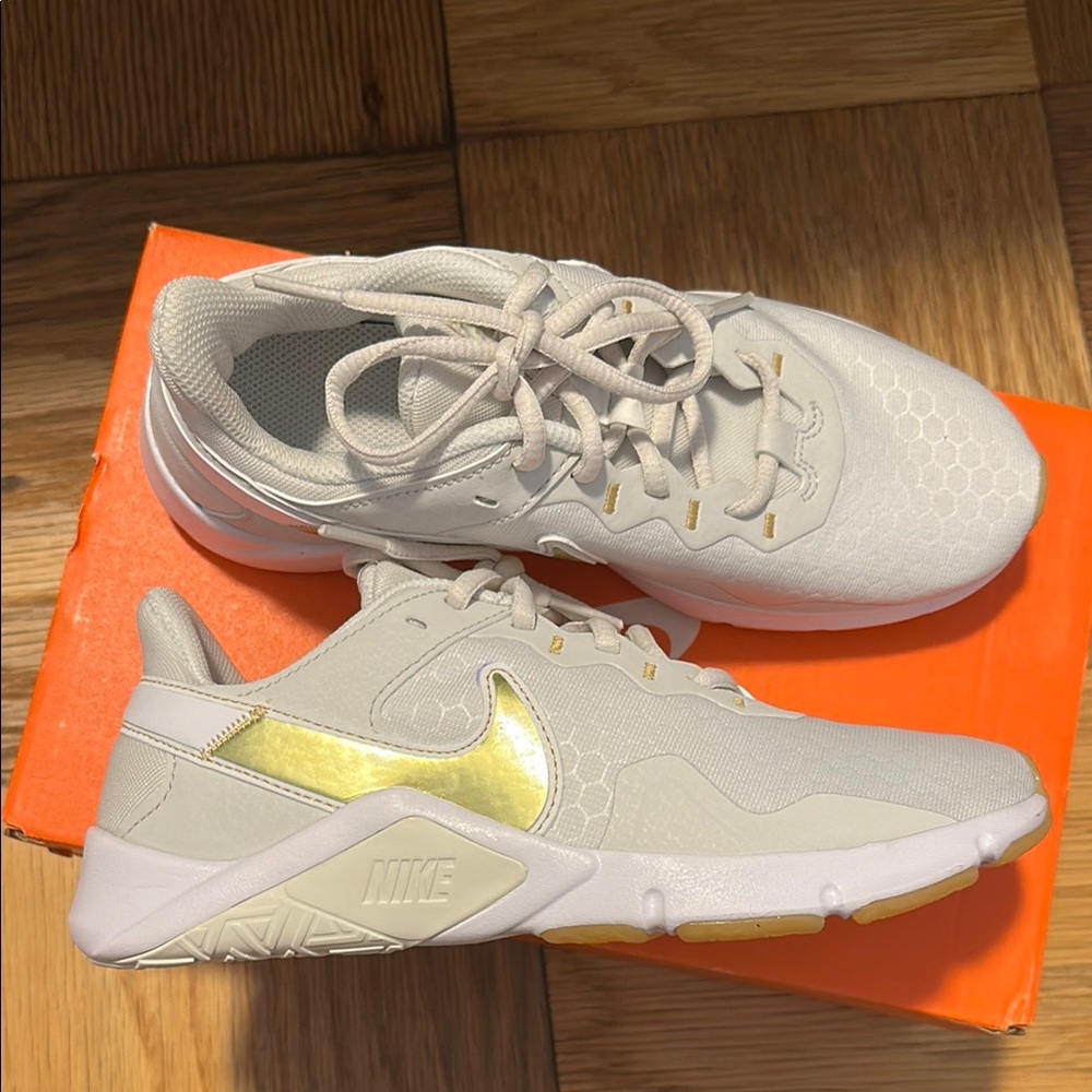 Nike White and Gold Sneakers